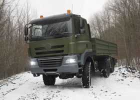 Česká armáda se konečně dočkala nových vozů. Tatra má ale zaplatit skoro 50 milionů korun