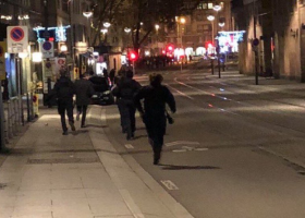 Z centra Štrasburku se ozývá střelba. Na místě je jeden mrtvý.