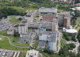 Někdo se vydává za lékaře Fakultní nemocnice v Plzni a rozesílá podvodné smsky. Ruší termíny hospitalizace či dalších výkonů