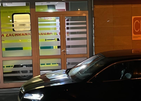 Prezidenta Zemana propustili dopoledne z nemocnice. Za devět hodin byl zpět navíc covid pozitivní