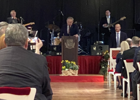 Miloš Zeman udělí Řád bílého lva Karlu Gottovi