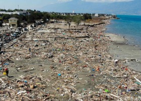 Ničivá tsunami vlna v Indonésii má na svědomí nejméně 429 mrtvých