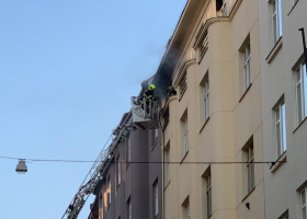 Požár bytu v pražské ulici U smaltovny