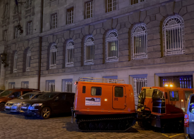 Hoteliéři se snaží rolbami vjet do centra Prahy