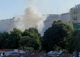 Na ruském konzulátu v Instabulu hoří