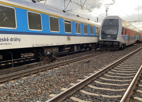 U Běchovic se srazily dva vlaky