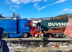 Hromadná nehoda 40 aut na dálnici D5
