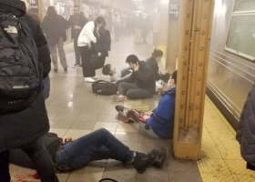 Střelba v newyorském metru má patnáct zraněných. Na místě se nalezli i nevybuchlé nálože