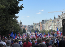 70 tisíc lidí demonstruje proti vládě na Václavském náměstí