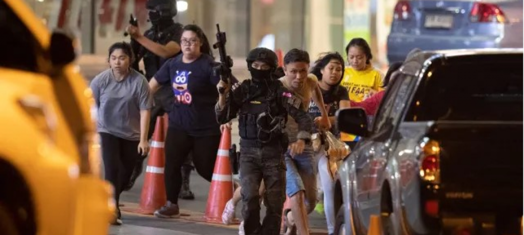 Střelec zabil v Thajsku přes 30 lidí, zejména dětí