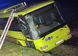 Autobus havaroval u Bubovic