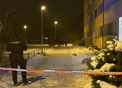 Policisté a záchranaři na místě útoku na Novodvorské