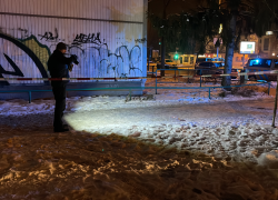 Policisté a záchranaři na místě útoku na Novodvorské