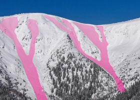 V Krkonoších spadly tři laviny