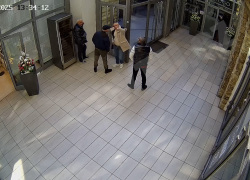 Bojan Šrytrovi ukazuje, že vše je nahrané
